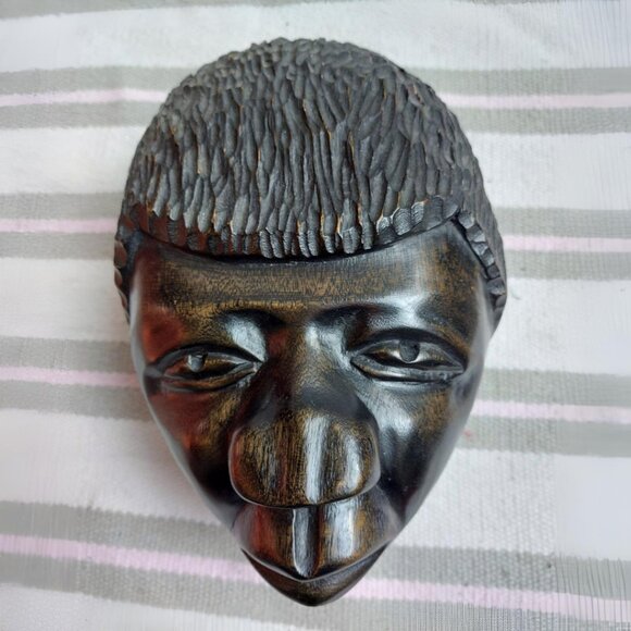 AFRICAN MASKS Malawi black carved TRIBAL Wall Art 9"x 6" Reynold signed - Ex Con - Picture 2 of 5